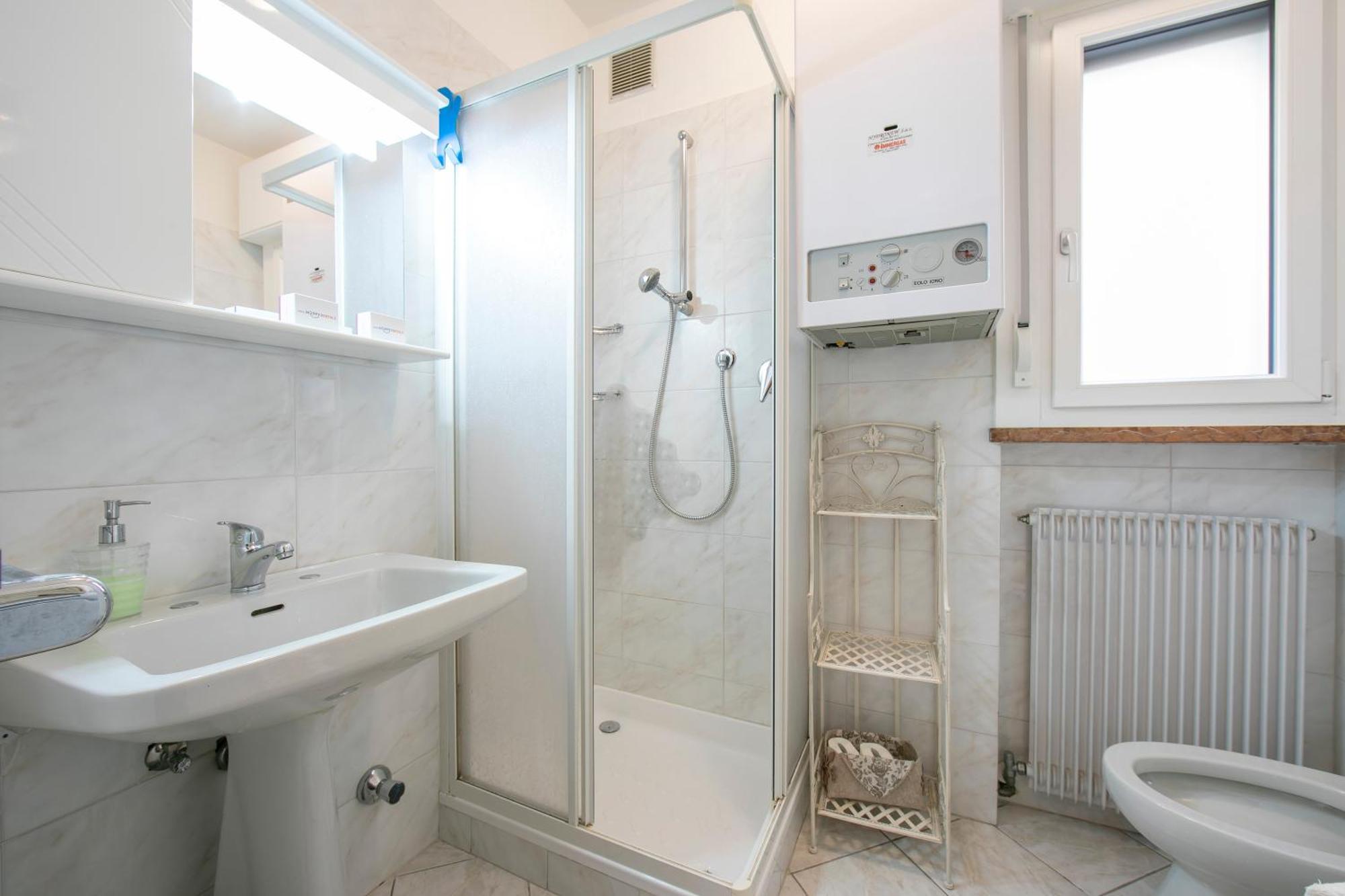Lake View Dom-Us Apartment - Happy Rentals Рива-дель-Гарда Экстерьер фото