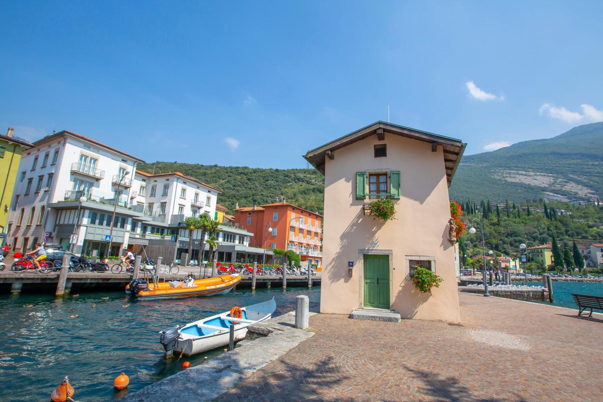 Lake View Dom-Us Apartment - Happy Rentals Рива-дель-Гарда Экстерьер фото